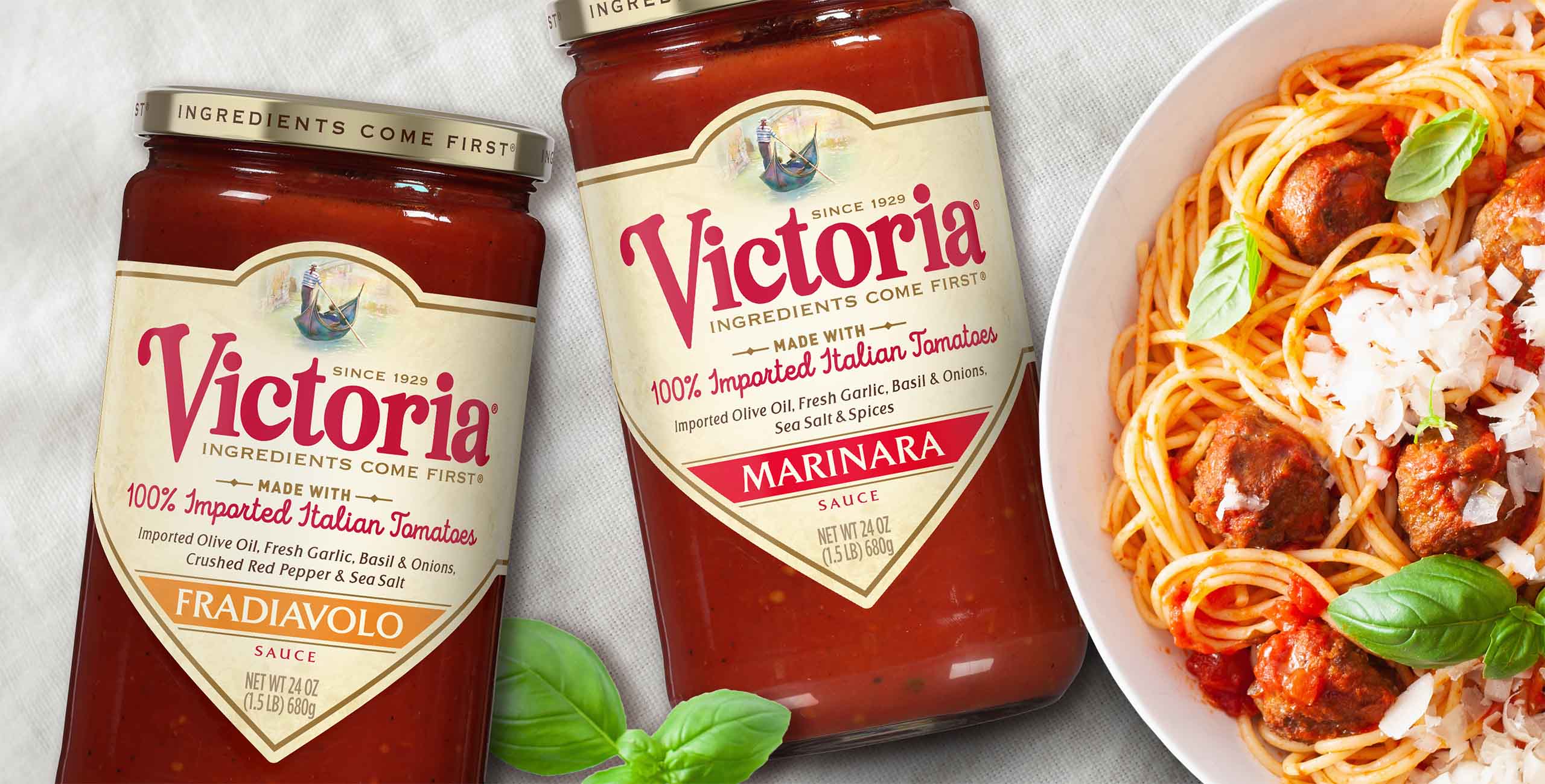 victoria_tomato sauce_scene_5_2560x1300 Victori Tomato Sauce Jarts - Fradiavolo and Marinara